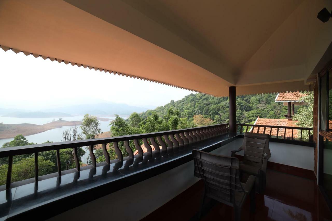 คอนทัวร์ ไอส์แลนด์ รีสอร์ต แอนด์ สปา Hotel Tariyod ภายนอก รูปภาพ