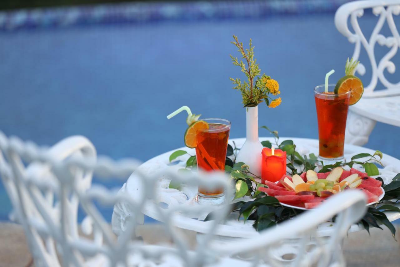 คอนทัวร์ ไอส์แลนด์ รีสอร์ต แอนด์ สปา Hotel Tariyod ภายนอก รูปภาพ