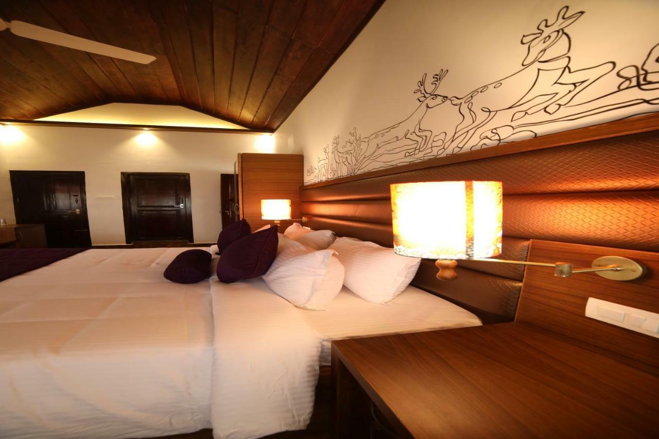 คอนทัวร์ ไอส์แลนด์ รีสอร์ต แอนด์ สปา Hotel Tariyod ภายนอก รูปภาพ